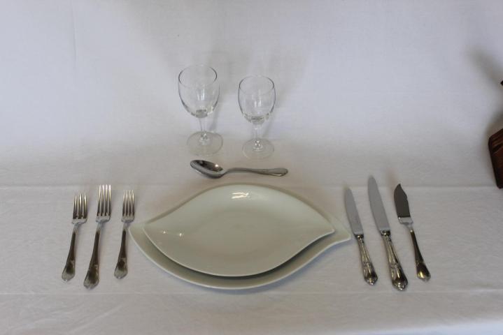 Louer de la vaisselle de réception Lava