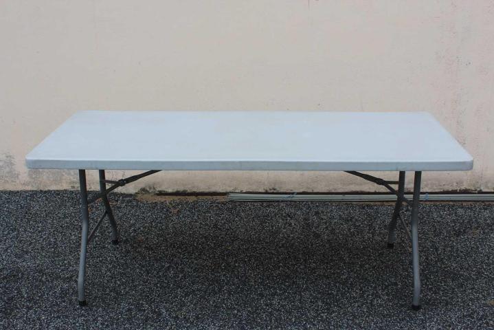 Location de mobilier de réception Laval