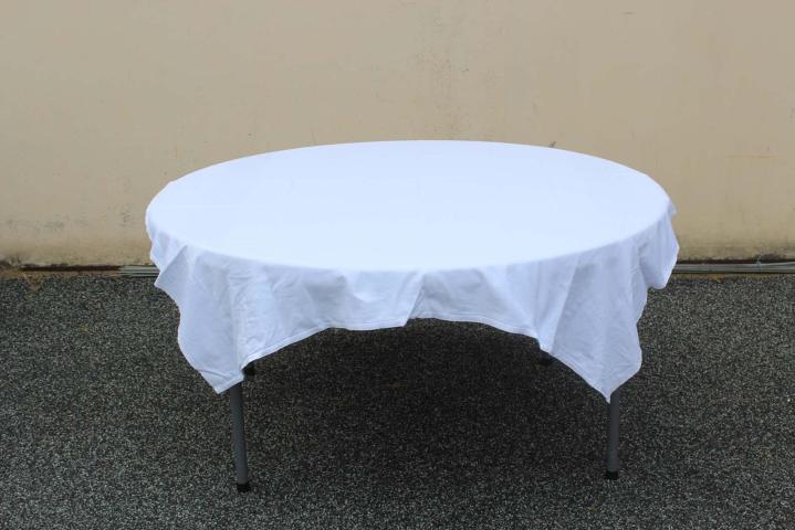 Mobilier de réception à louer Laval